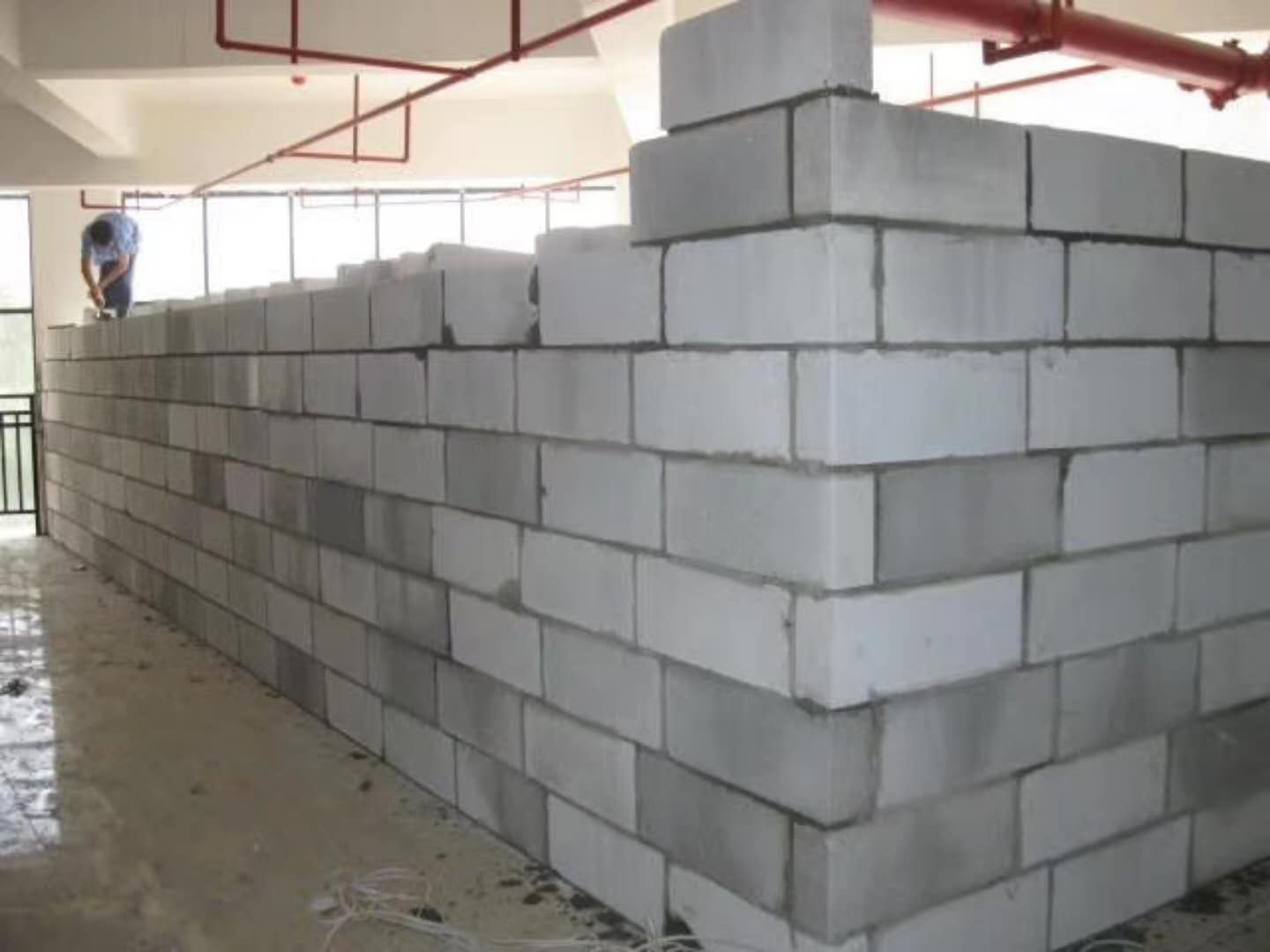沾益蒸压加气混凝土砌块承重墙静力和抗震性能的研究